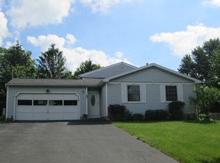 65 Pacer Dr, Henrietta, NY 14467