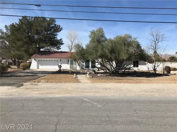 4985 N Chieftain St, Las Vegas, NV 89149