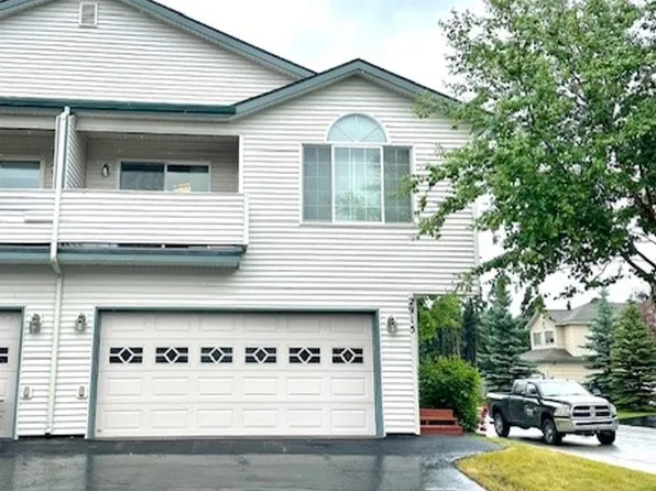 2915 Seclusion Cove Dr, Anchorage, AK 99515