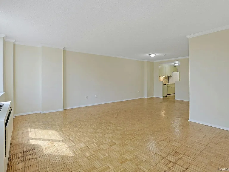 1270 North Ave #2L — Photo 3