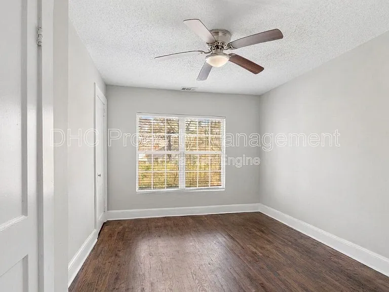752 McDonough Blvd SE — Photo 6