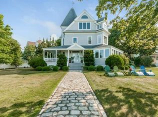 6 Seaside Pl, Norwalk, CT 06855