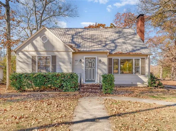 112 Ford St, Thomasville, NC 27360