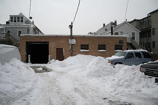 2nd image of 2511 N Clybourn Ave