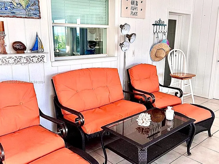 72 Ocean Dr — Photo 30
