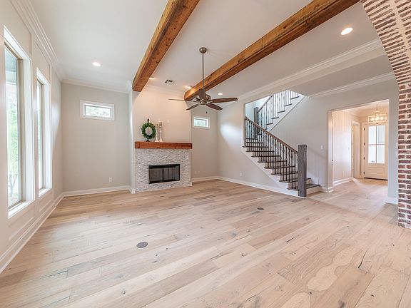 3rd image of 108 Bancroft Dr