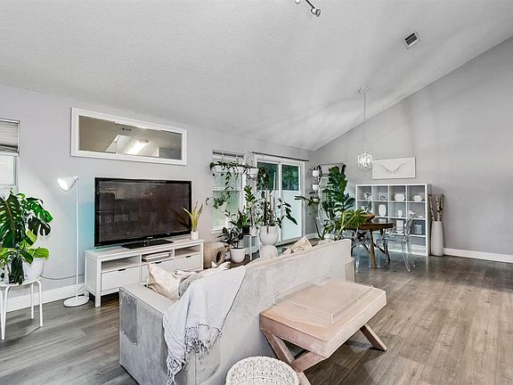 5th image of 3380 Mariners Oaks Ct