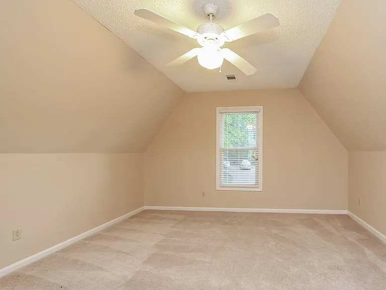 7576 Dexter Run Cir — Photo 9