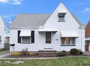8302 Deerfield Dr, Parma, OH