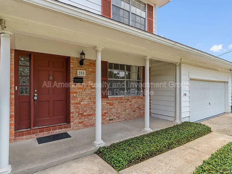 208 Wright Pkwy NW — Photo 3