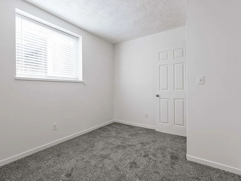 360 N Woodruff Ave #1-4 — Photo 20