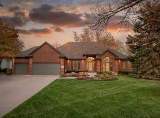 1809 S 186th St, Omaha, NE 68130