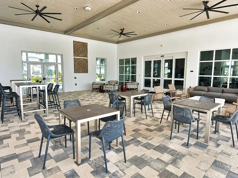 12220 SW Roma Cir — Photo 40
