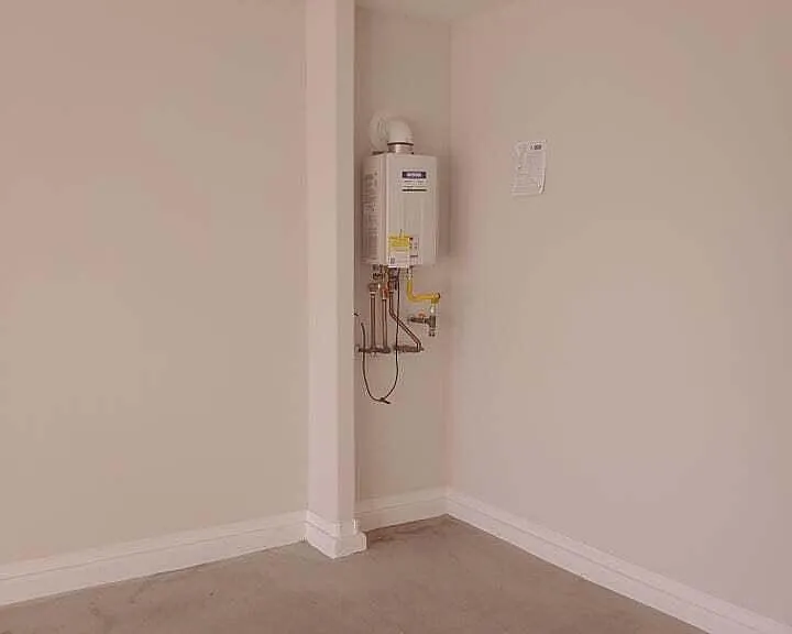 8746 W Solano Dr — Photo 16