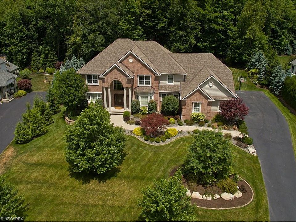 1st image of 17395 Lookout Dr
