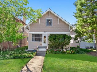 2230 Pioneer Rd, Evanston, IL 60201