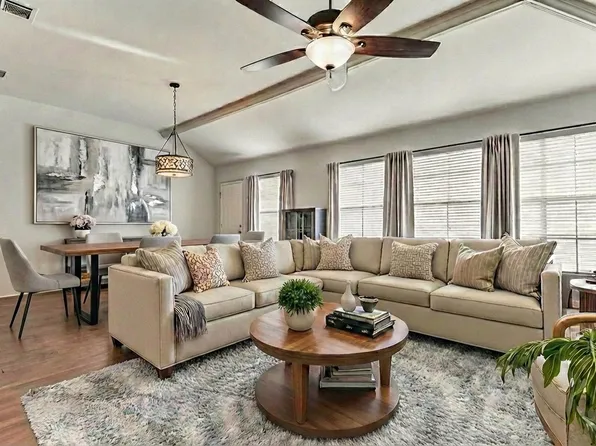 1220 Shady Elm Ln, Lewisville, TX 75067