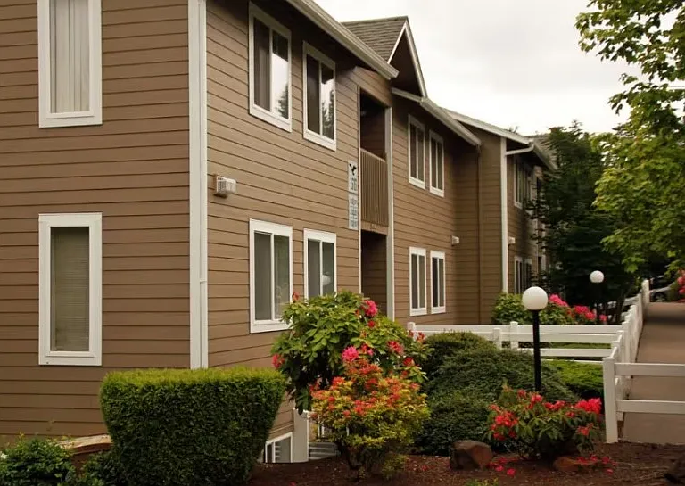 Overlook Pointe Apartments — Photo 16