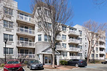 15 Freedom Way, #106