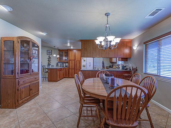 2nd image of 4912 Cedars Rd
