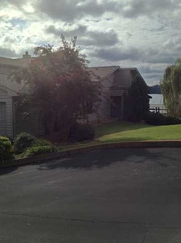 1st image of 4174 Lakeshore Ln #29