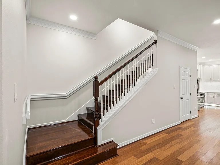 4023 Breakwood Dr — Photo 9