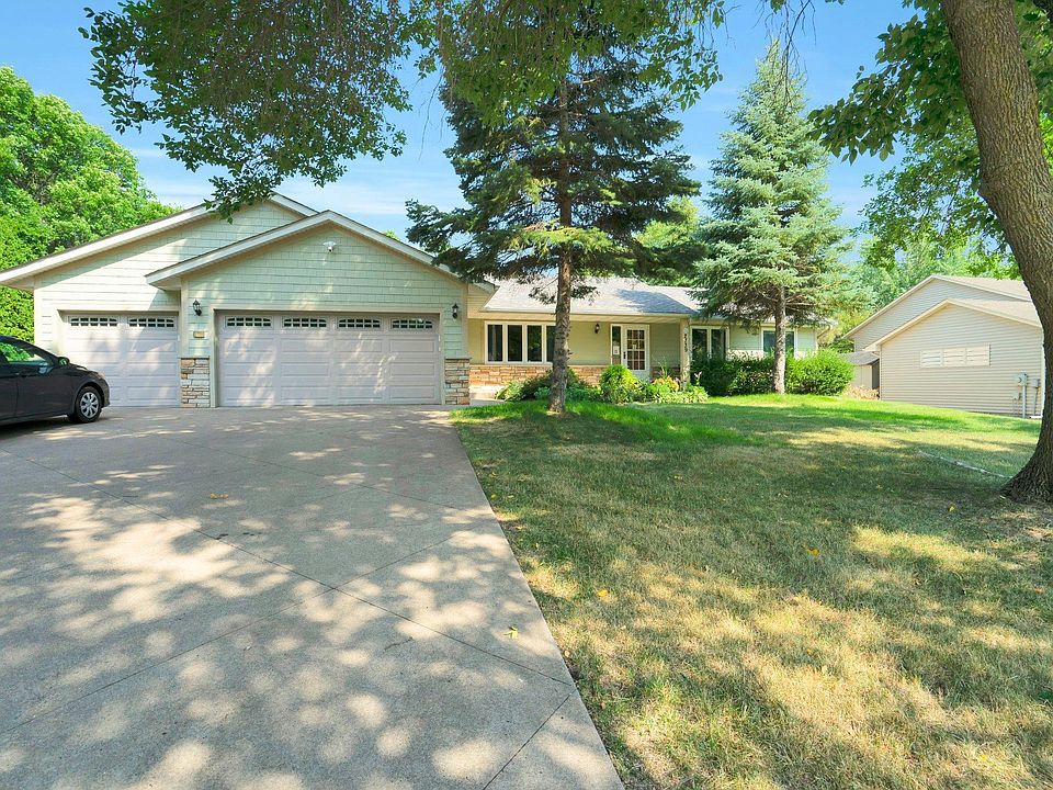 Next to Colby Lake with an extensive paved walking trail. Cozy and comfortable 4 BR 2 BA.