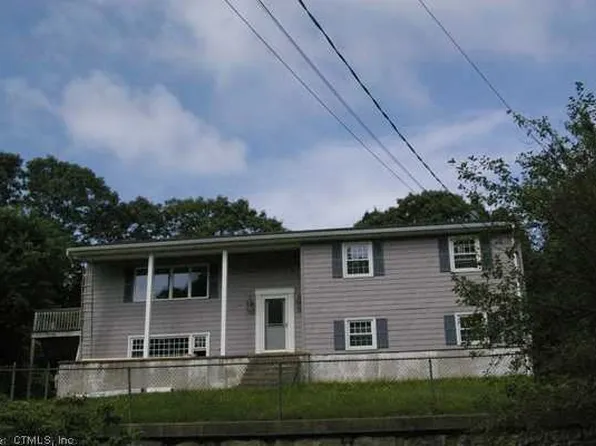 683 Shennecossett Rd, Groton, CT 06340