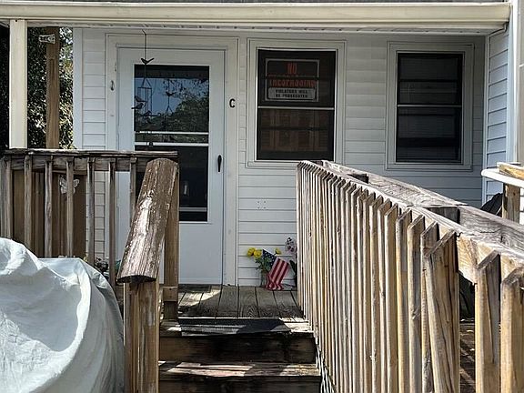 4th image of 1608 Azalea Dr #5