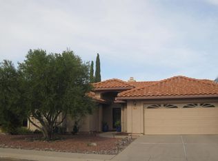 1050 W Rio Magdalena, Green Valley, AZ 85614