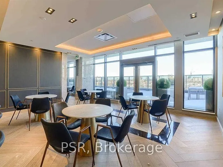 330 Richmond St W #820 — Photo 27