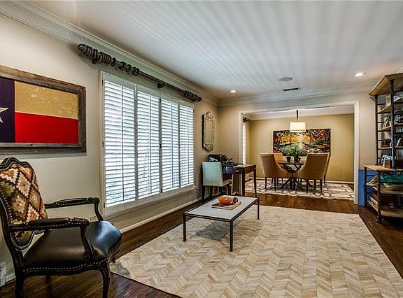 5th image of 5657 Meadow Crest Dr