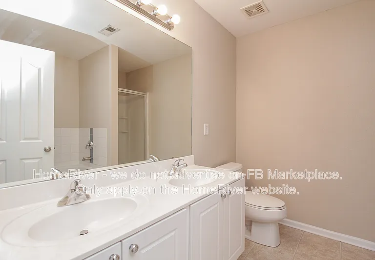 1740 Harland St — Photo 10