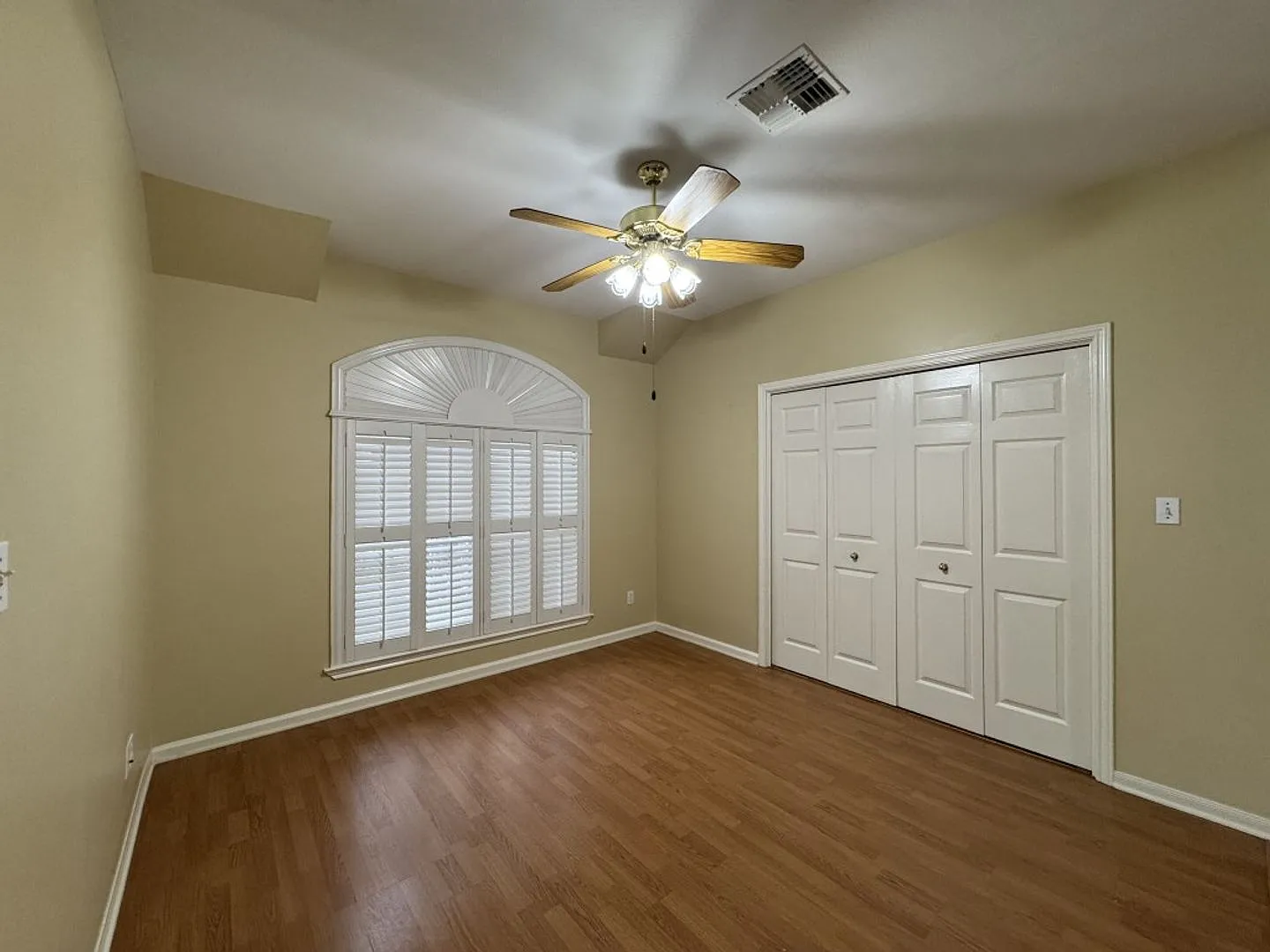 Eagle Creek Subdivision — Photo 4