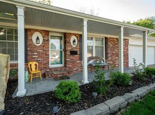 719 Randall Rd, Lawrence, KS 66049