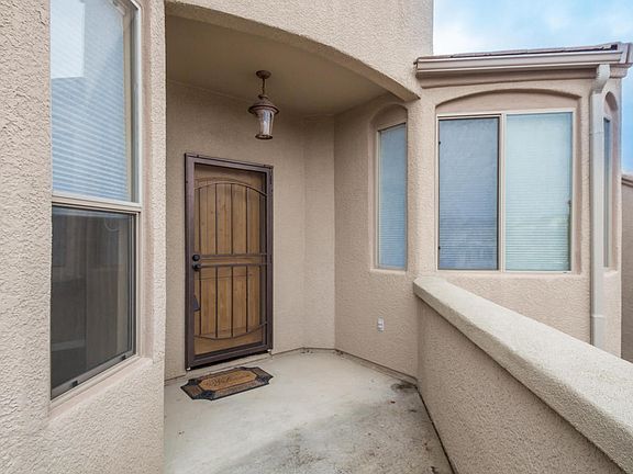2nd image of 2214 Sequoia Dr