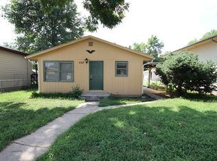 727 W 12th St, Junction City, KS 66441