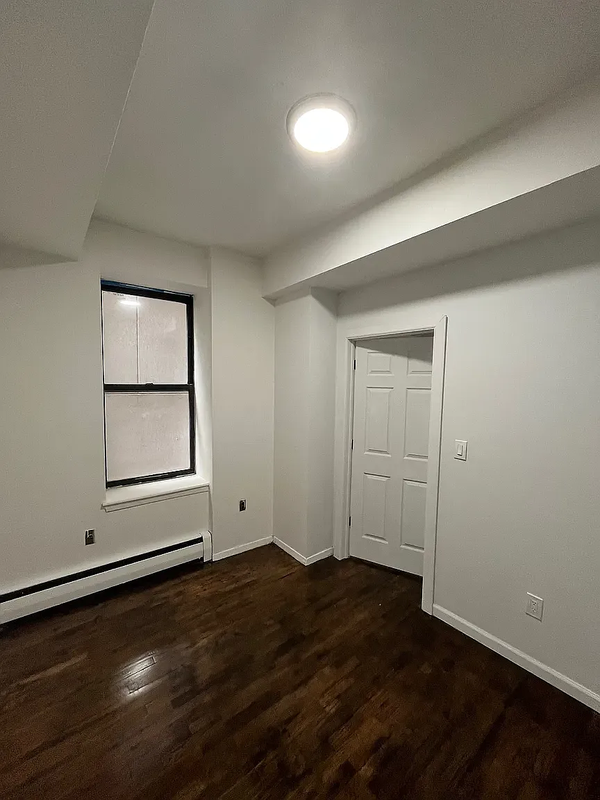 240 West 111th Street — Photo 4