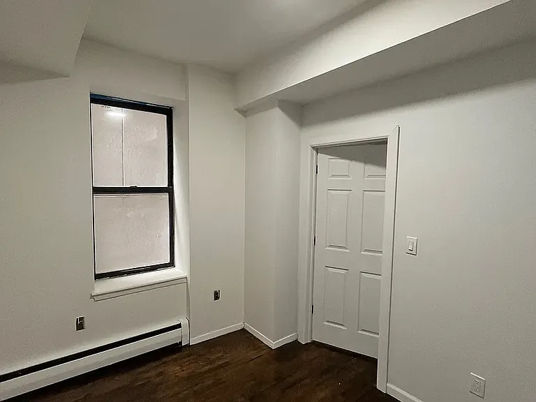 240 W 111th St #1B — Photo 4