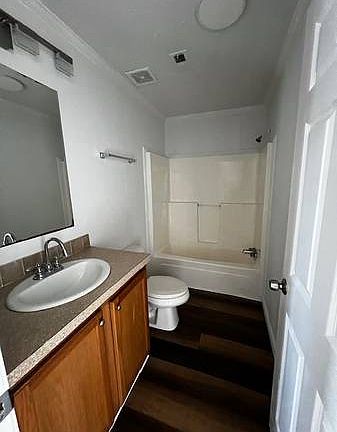 3rd image of 6532 Sunrise Dr