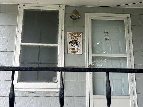 4th image of 1221 Prospect Ave