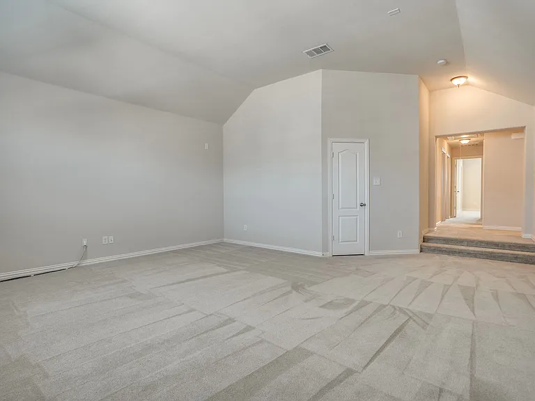 7747 Ivanhoe Dr — Photo 38