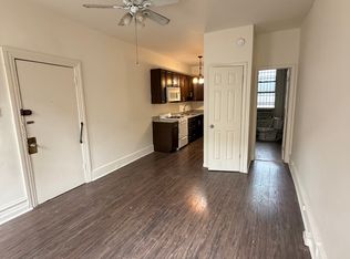 2118 Green St APT 1F, Philadelphia, PA 19130