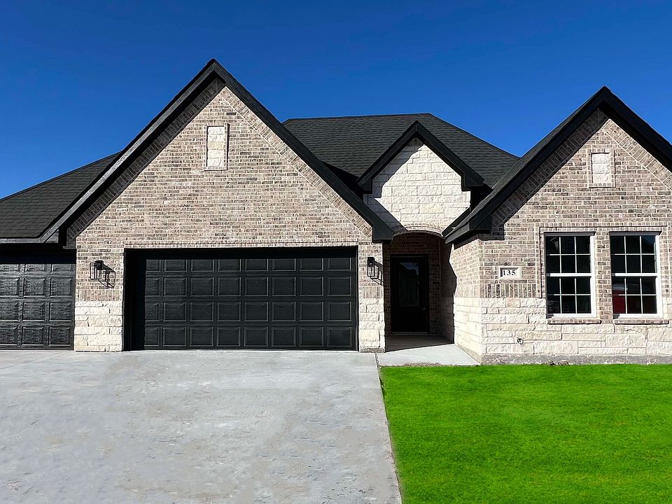 1st image of 135 Brent Ln