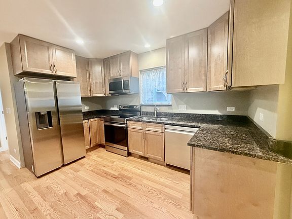 2nd image of 3337 N Orange Ave