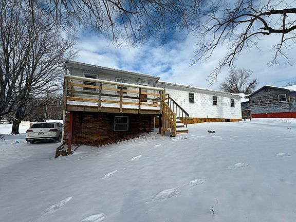 3rd image of 2147 Highway 75