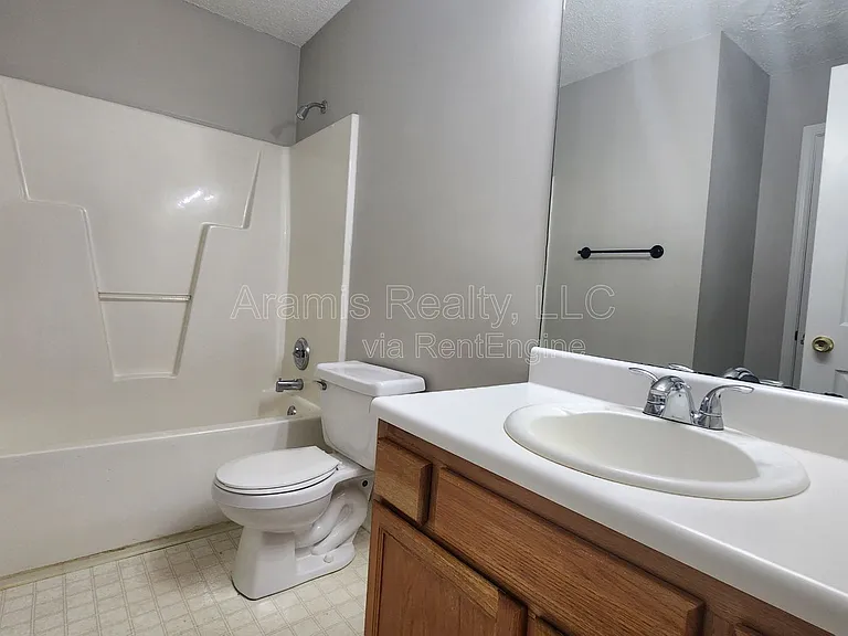 7336 Bramble Oak Dr — Photo 14