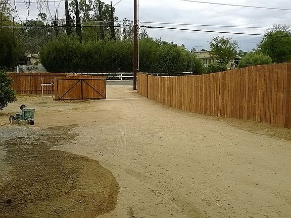 2nd image of 34589 Orange St