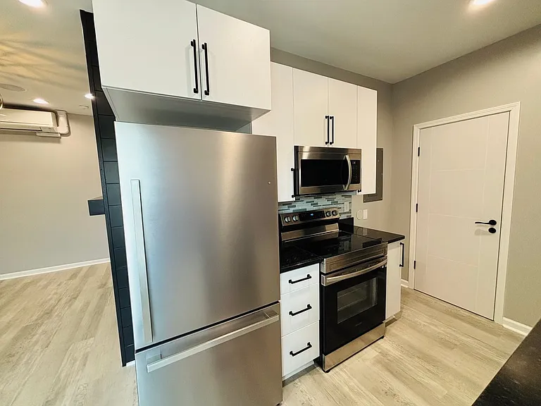 420B N Main St — Photo 7