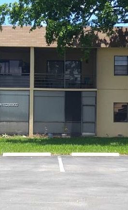 2nd image of 2 Briarwood Cir APT 103
